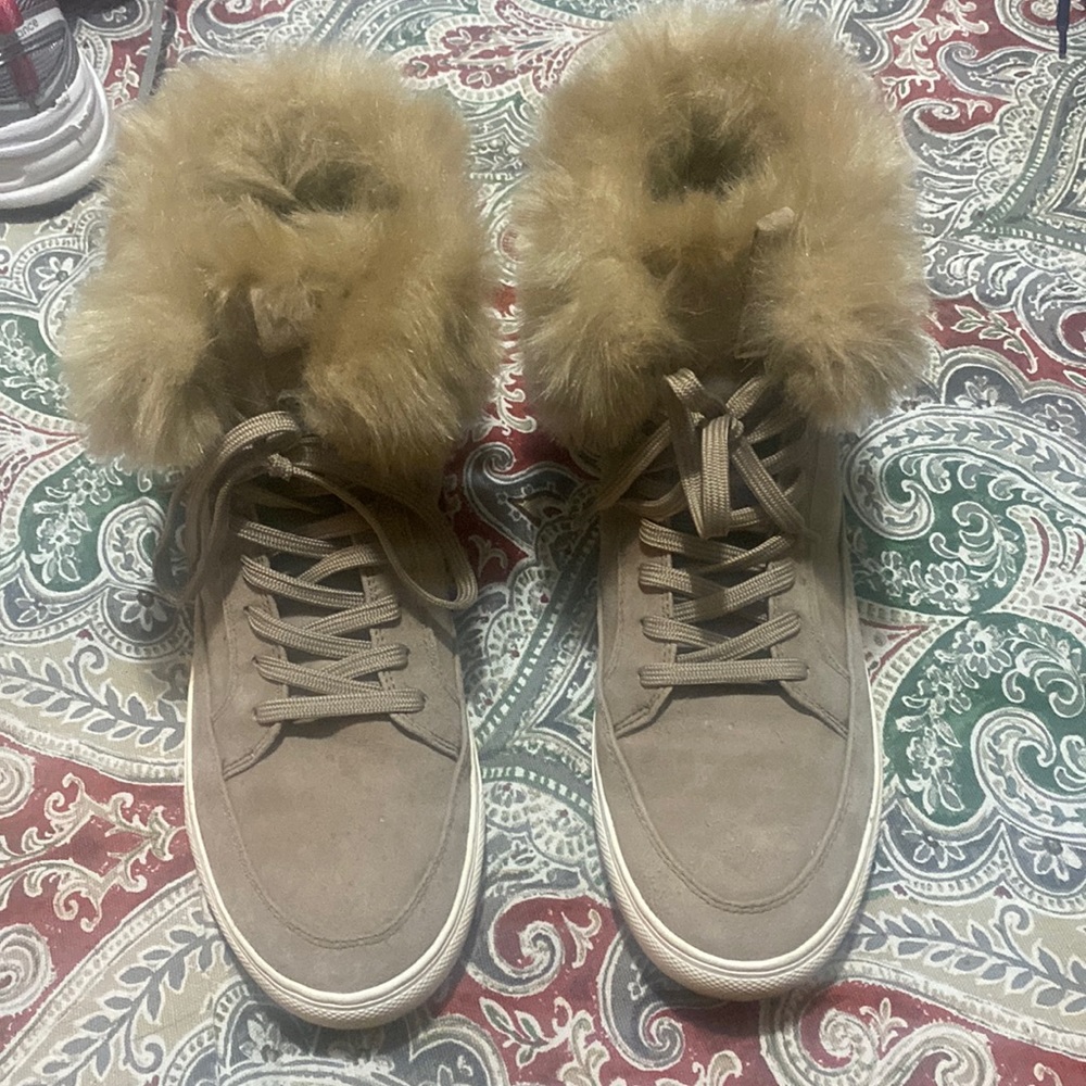 Gianni Bini fur lined ankle booties